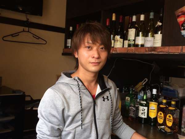 ワインカフェ小岩　加藤オーナー