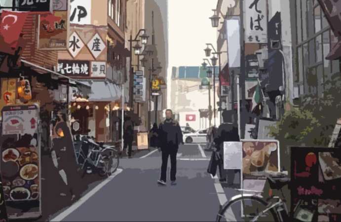 店舗物件が見つからず街を歩く開業者