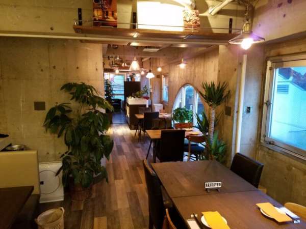 マチダイナー店内